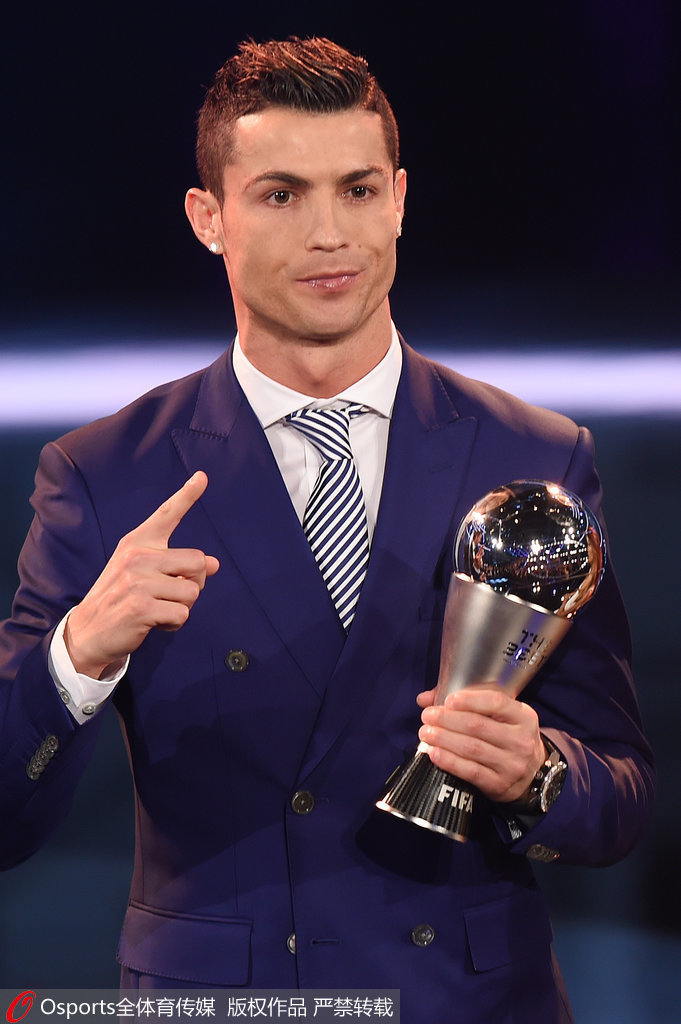 英超战报：沃特金斯、范黑克均双响，布莱顿3-4阿斯顿维拉