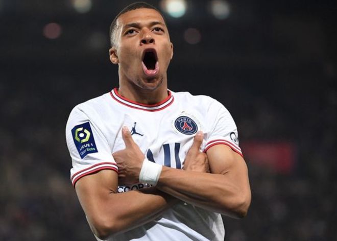 足球中的节奏变化如何训练？（如何训练足球的节奏切换能力？）