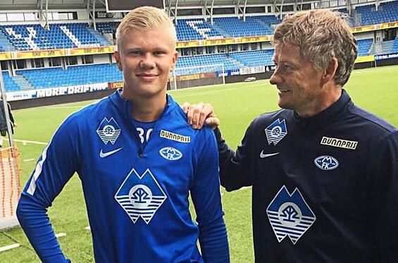 洛夫伦社媒发布爱心符号@萨拉赫，力挺前利物浦队友（洛夫伦社媒发爱心@萨拉赫，为前利物浦队友打气）