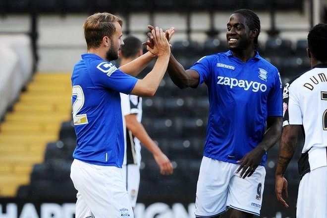 斯洛特：基耶萨生病了，加克波踢利兹联伤了将缺席几周（斯洛特：基耶萨生病缺阵，加克波战利兹联受伤将休战数周）