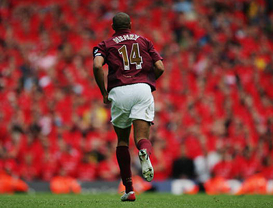 RAC1：巴萨全新第四球衣将在明年的西超杯中迎来赛场首秀（RAC1：巴萨第四套全新球衣将于明年西超杯完成赛场首秀）