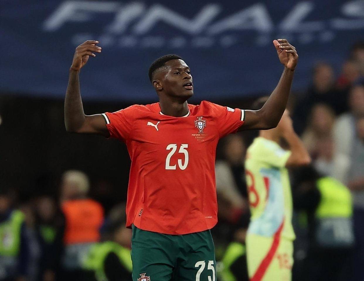 阿莱格里：不知道拉比奥能踢多久；赢了会很开心输了也会努力（阿莱格里：拉比奥出场时长未定；赢球开心，输球也会努力）