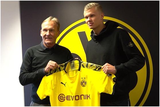 精彩，皇马女足前锋琳达-凯塞多打入一记马拉多纳式进球（皇马女足前锋琳达-凯塞多上演马拉多纳式精彩破门）